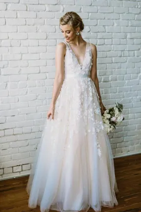 A Line Ivory Lace Long V Neck Beach Wedding Dress with Appliques Bridal Dresses