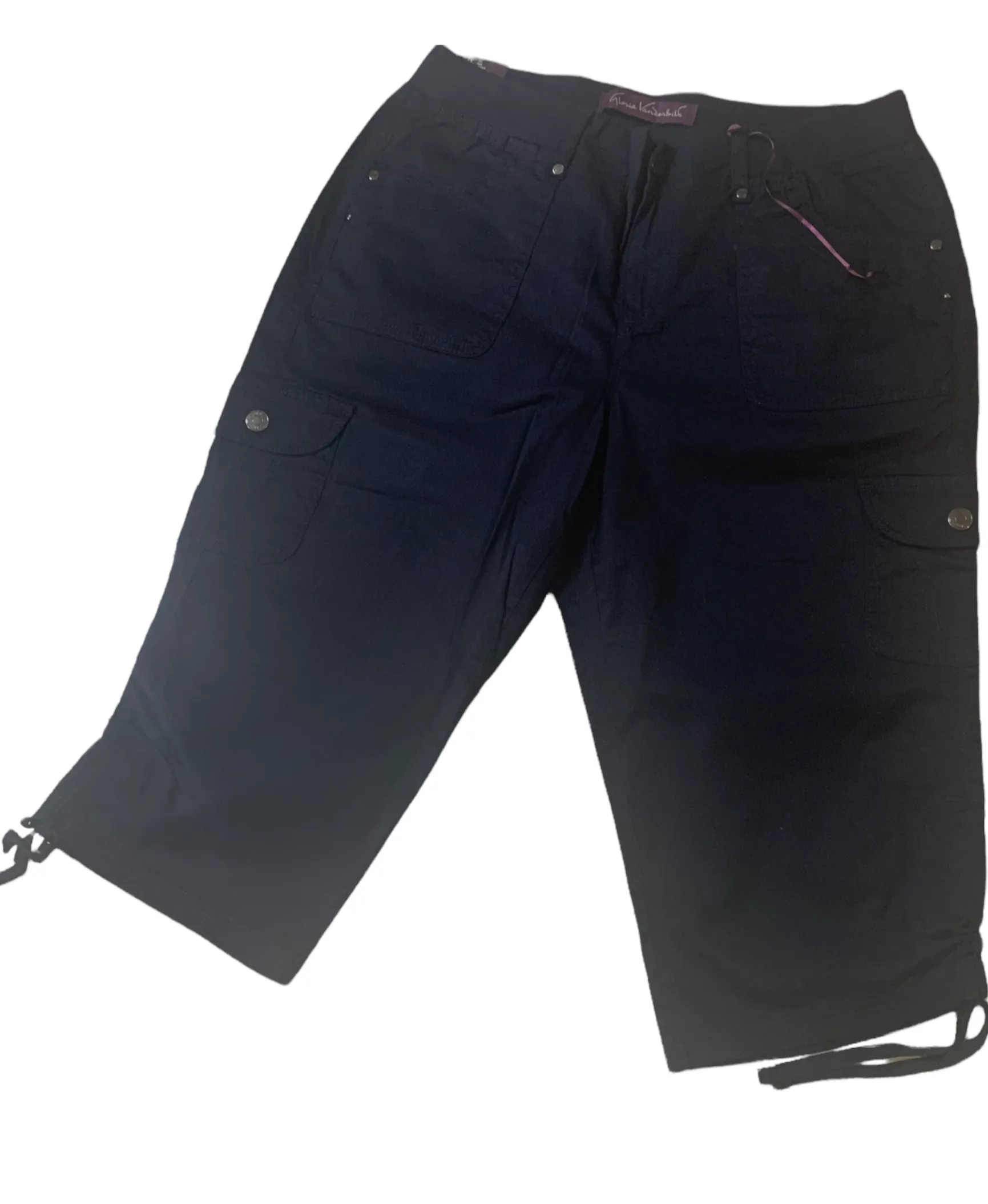 Capri cargo pants