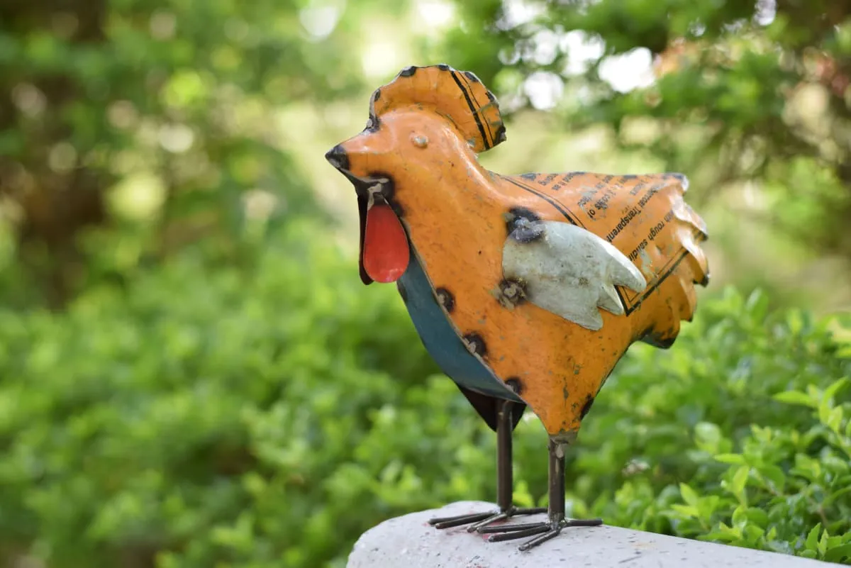 De Kulture Handcrafted Recycled Iron Chick Decorative Collectible Figurine Showpiece Beautify Home Office Easter Décor| Ideal for Garden Balcony Terrace Decoration, 10x4x9 (LWH) Inches