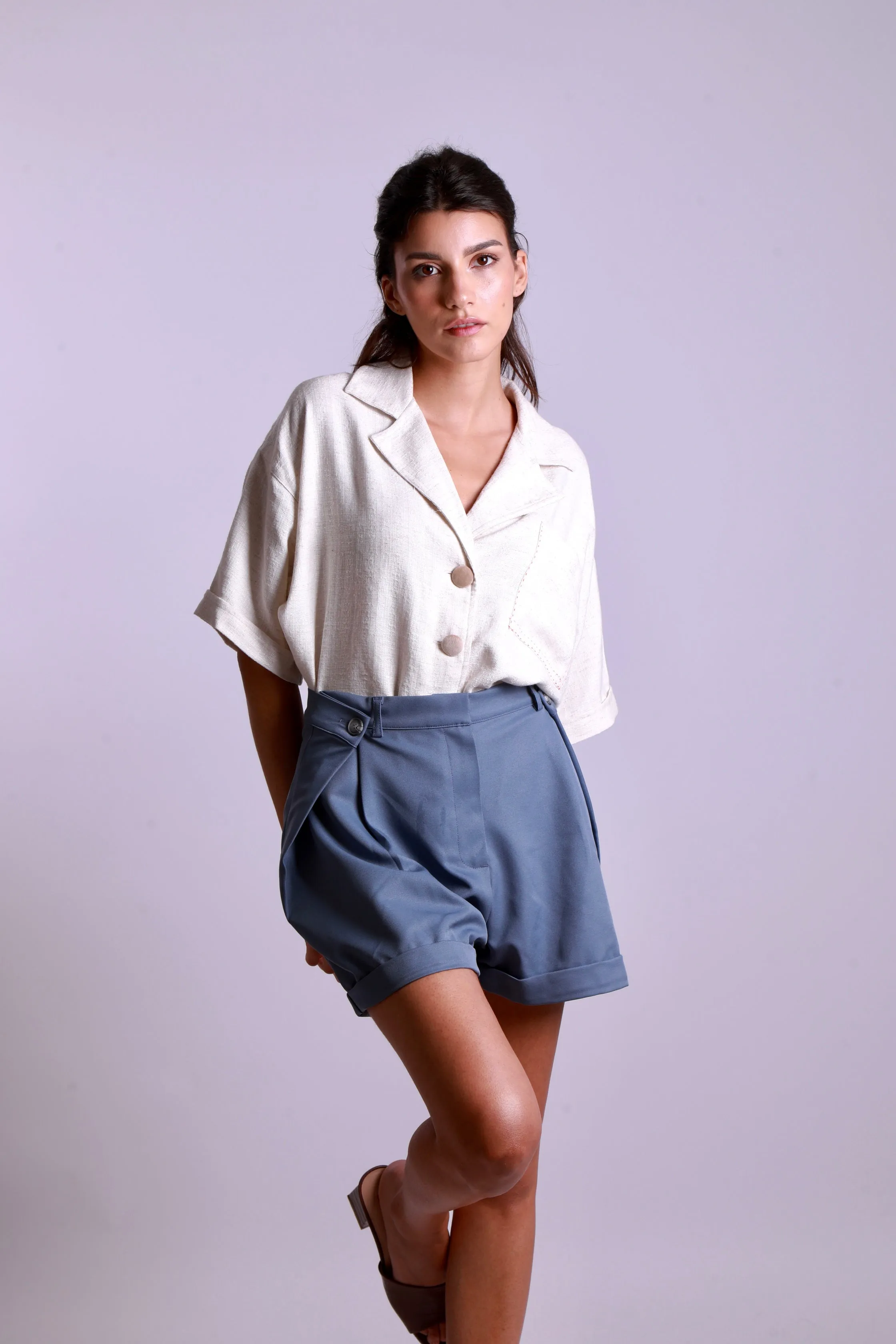 MAISON BEIGE SHORT AJUSTABLE BLEU