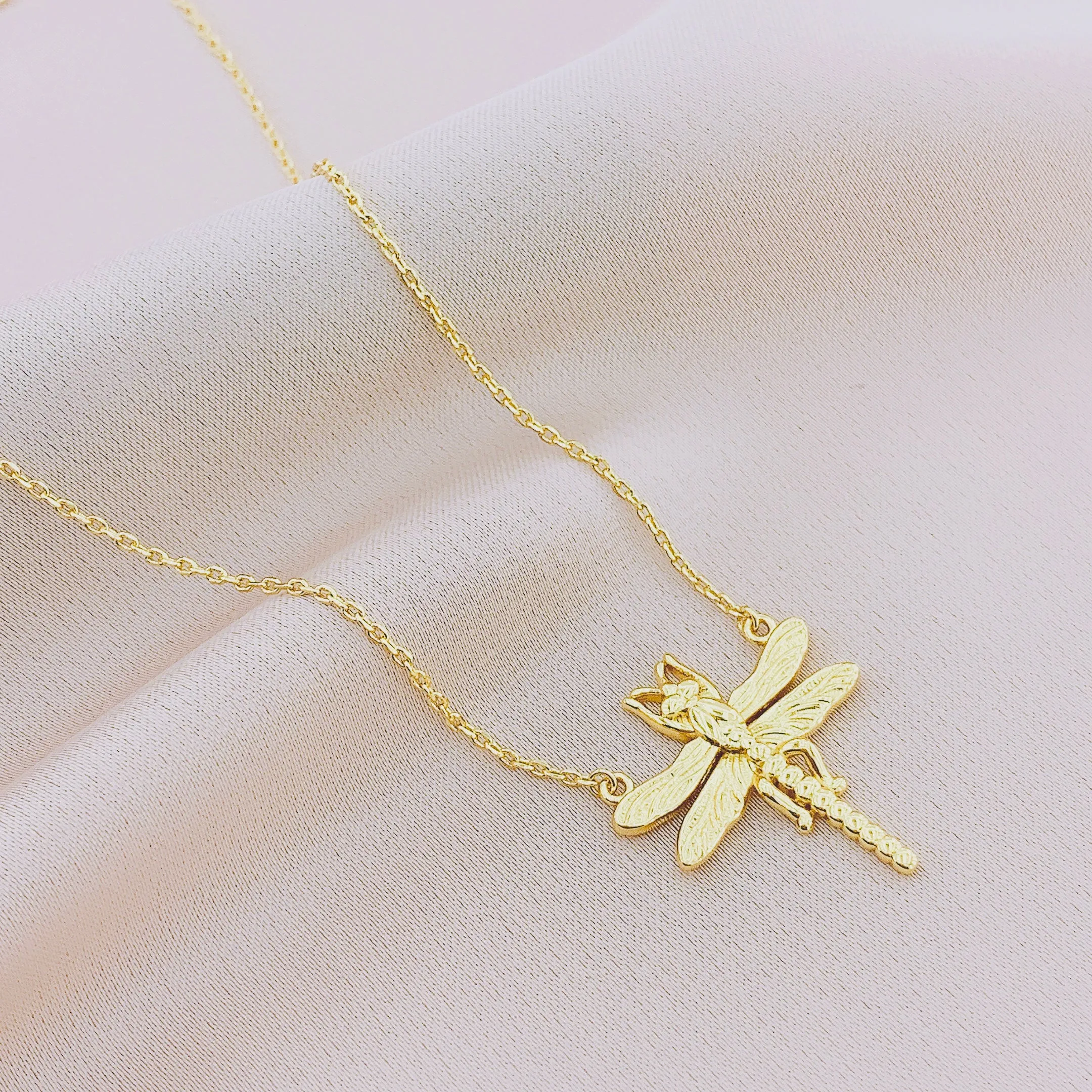 Women's Fashion Animal Dragonfly Pendant Necklace